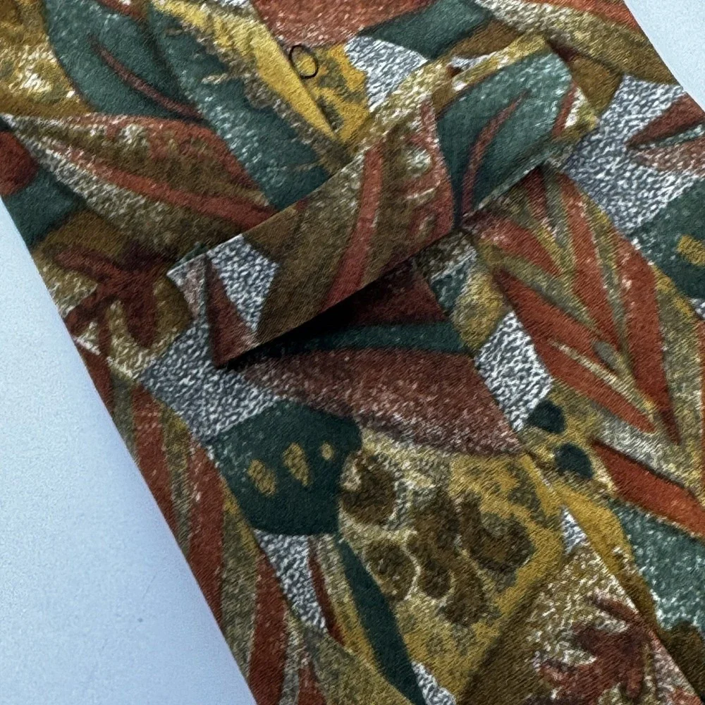 Men's Tie 100% Silk Green and Brown Leaves‎